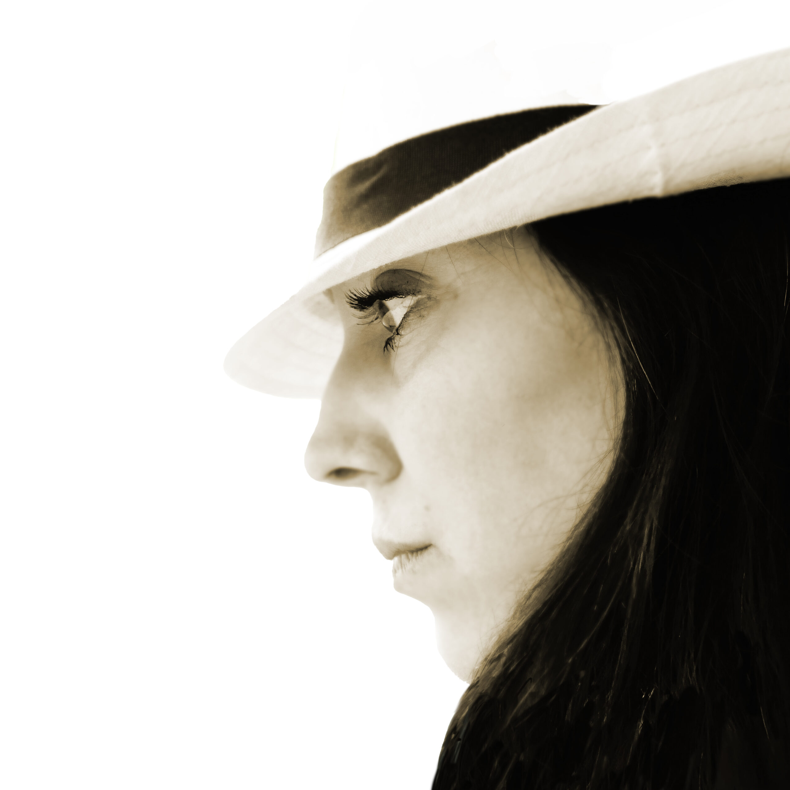 01_profil parisella studio facebook